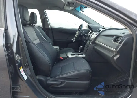 2014 Toyota Camry Se z USA, uszkodzony, nr VIN 4T1BF1FK3EU381487